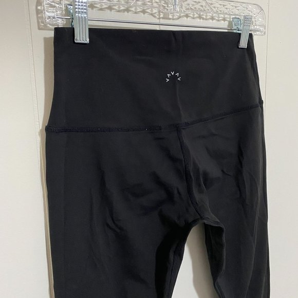 Varley Athletic/Athleisure Black Cropped Legging 23" Inseam Size Medium - Picture 6 of 9